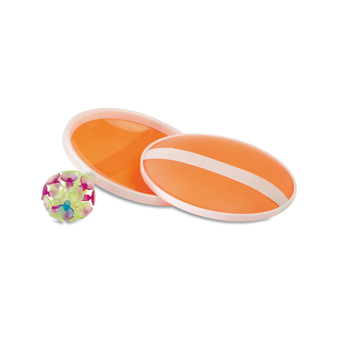 Vista frontal de dos juegos supercatch naranjas con una bola de ventosa multicolor, ideal para diversión al aire libre.