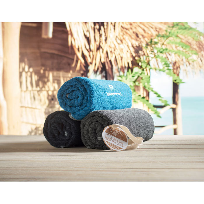 SAND - Toalla SEAQUAL® 70x140cm - Regalos Corporativos Personalizados · Clap Comunicacion