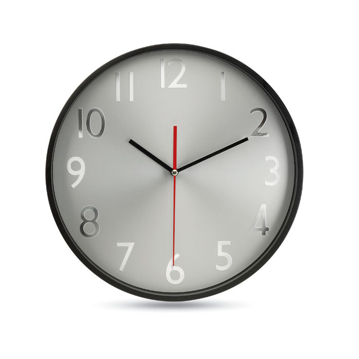 Reloj de pared redondo con esfera gris y números de aluminio