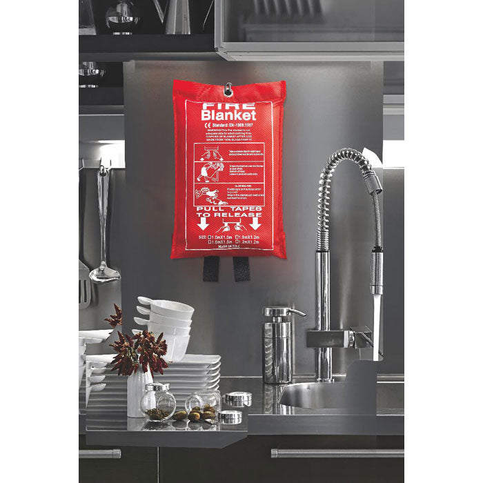 BLAKE - Manta ignífuga 100x95 cm