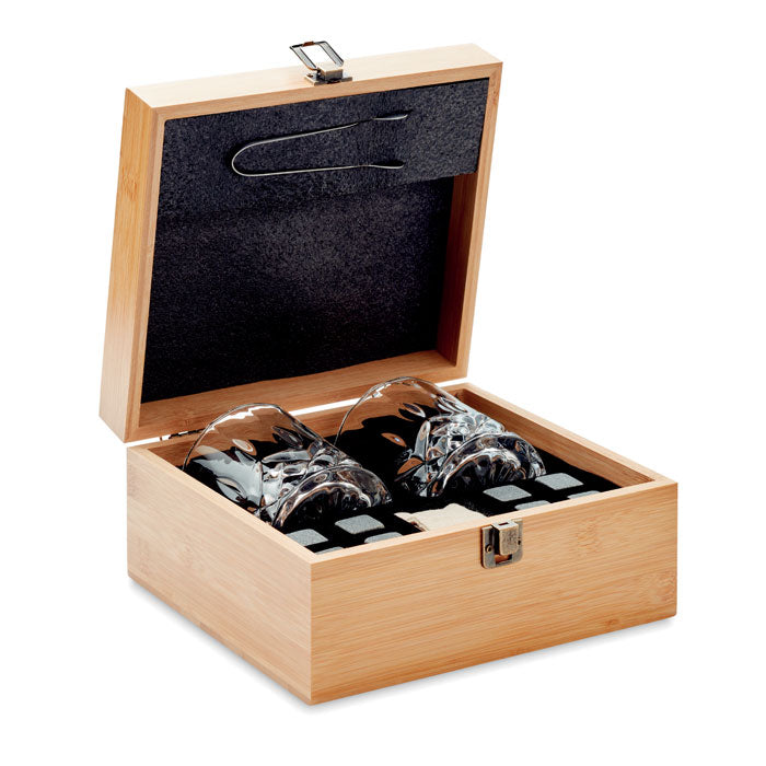 Set de whisky con 2 vasos, cubitos de piedra y pinza en caja de madera
