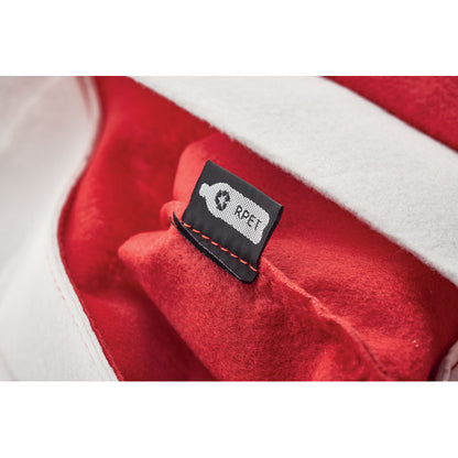 Detalle del gorro RPET con textura de tejido reciclado