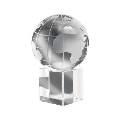 Pisapapeles o trofeo de cristal con bola del mundo sobre peana rectangular