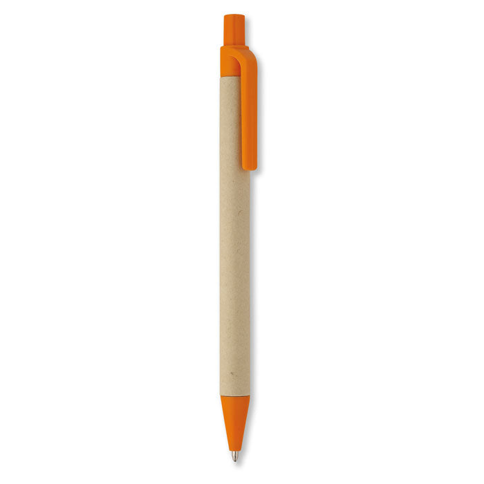 Vista lateral de bolígrafo con cuerpo de papel reciclado y detalles en color naranja, ideal para escritura ecológica.