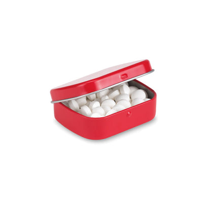 Caja abierta roja con caramelos de menta