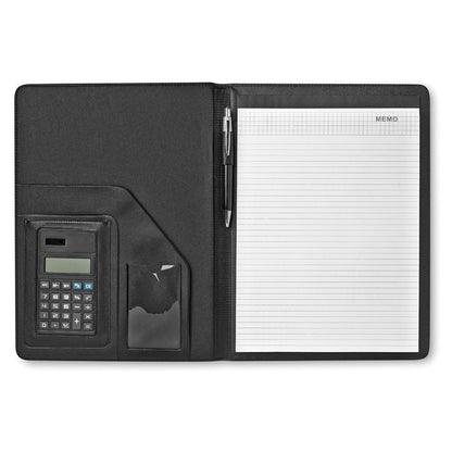 Porta documentos abierto con libreta rayada y calculadora