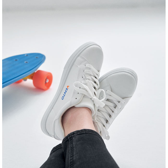 BLANCOS - Zapatillas en PU 39 - Regalos Corporativos Personalizados · Clap Comunicacion