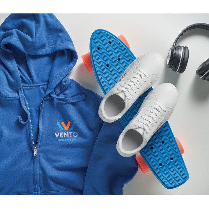 BLANCOS - Zapatillas en PU 40 - Regalos Corporativos Personalizados · Clap Comunicacion