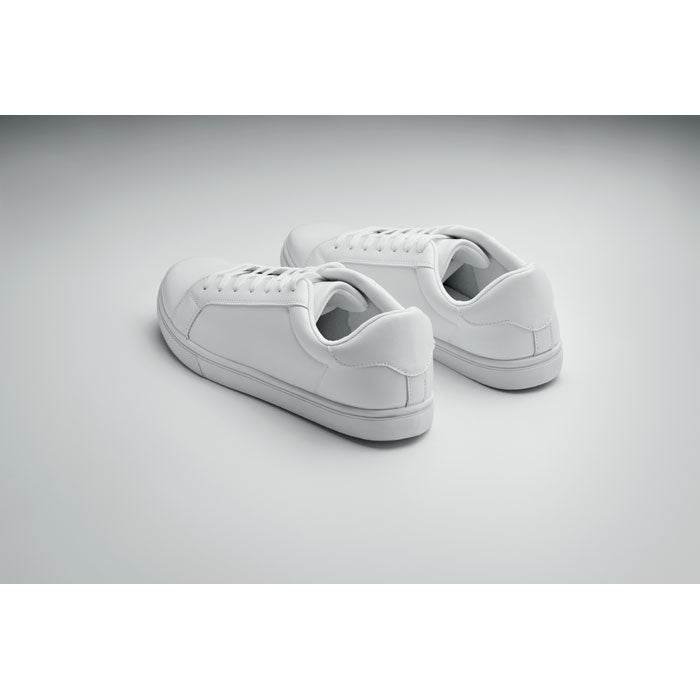 BLANCOS - Zapatillas en PU 41 - Regalos Corporativos Personalizados · Clap Comunicacion