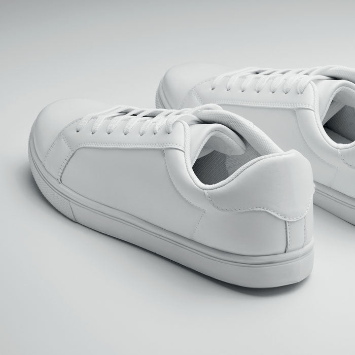 BLANCOS - Zapatillas en PU 42 - Regalos Corporativos Personalizados · Clap Comunicacion
