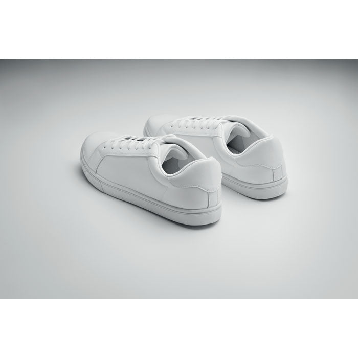 BLANCOS - Zapatillas en PU 44 - Regalos Corporativos Personalizados · Clap Comunicacion