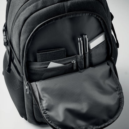 Interior de bolsillo frontal con cierre cremallera y con varios compartimentos para bolígrafos y accesorios