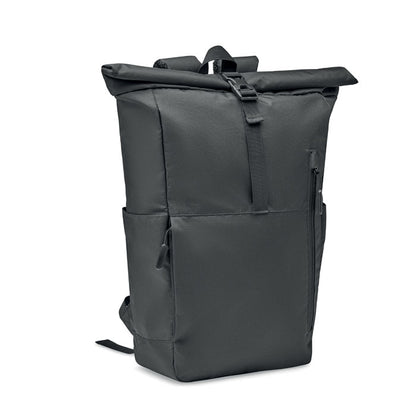 Mochila con cierre roll top de poliéster RPET negro con un gran bolsillo frontal con cremallera