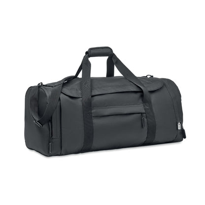 Bolsa grande de deporte de poliéster RPET negra con compartimento principal con cremallera lateral y cinta bandolera desmontable y ajustable.