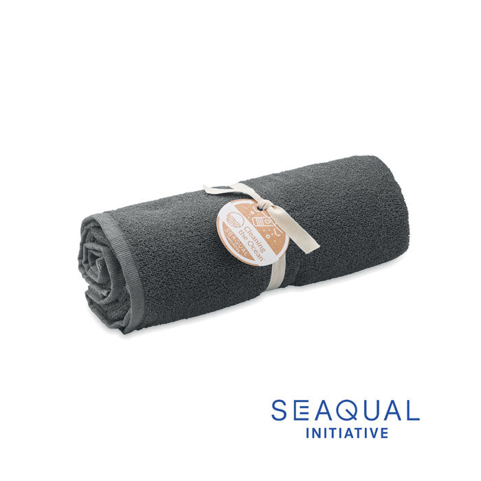 SAND - Toalla SEAQUAL® 70x140cm - Regalos Corporativos Personalizados · Clap Comunicacion