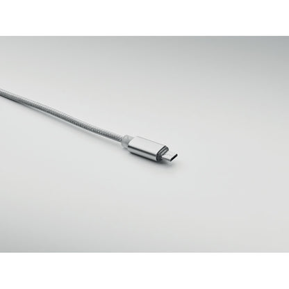 Usb de carga plateado con fondo gris