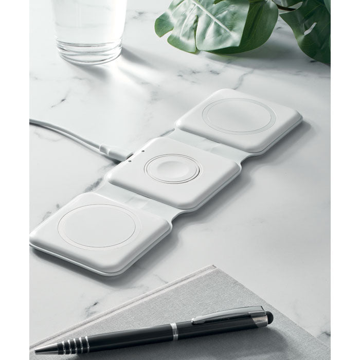 ORIO - Base de carga plegable 3 en 1 - Regalos Corporativos Personalizados · Clap Comunicacion