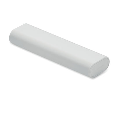 Estuche cerrado con set de cables