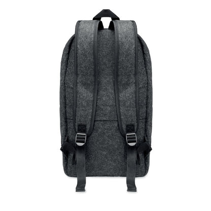 Vista trasera de mochila gris de fieltro con correas ajustables