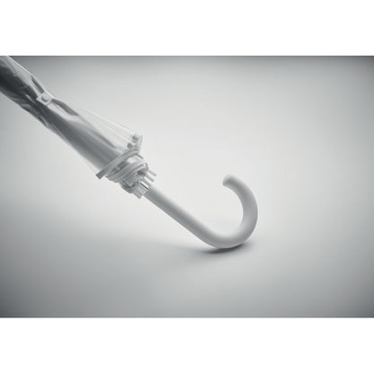 Detalle de mango blanco curvado de un paraguas