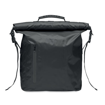 Mochila negra impermeable con cierre roll top con bolsillo frontal con cierre cremallera y asa de mano superior