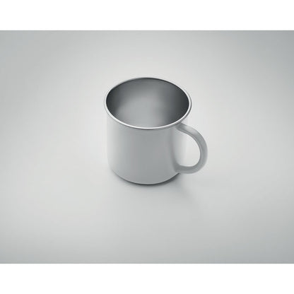 Vista superior de taza blanca metálica