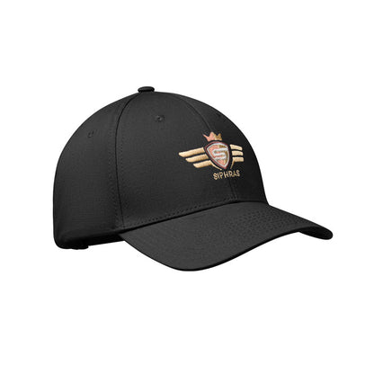Vista lateral de gorra de 6 paneles negra con logo bordado