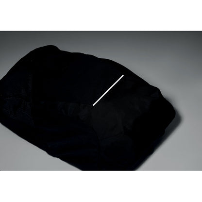Mochila 18L para senderismo con compartimento para portátil de 15'' y tirantes acolchados.
