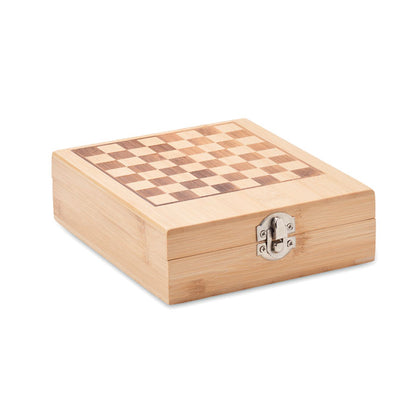 Caja de bambú con cierre seguro para set de vino y juego de ajedrez.