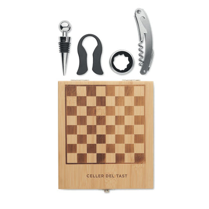 Set de vino y juego de ajedrez personalizado en la tapadera de madera con logotipo