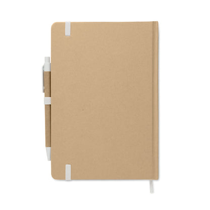 Vista trasera de libreta de cartón con marca páginas y boli