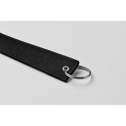 Llavero negro rectangular