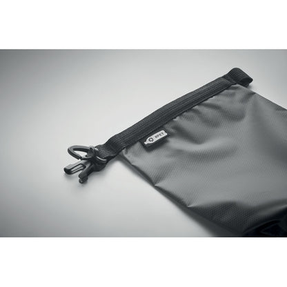 Bolsa estanca impermeable de ripstop gris con cierre con mosquetón de plástico negro. 