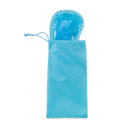 Antifaz azul de gel metido dentro de funda