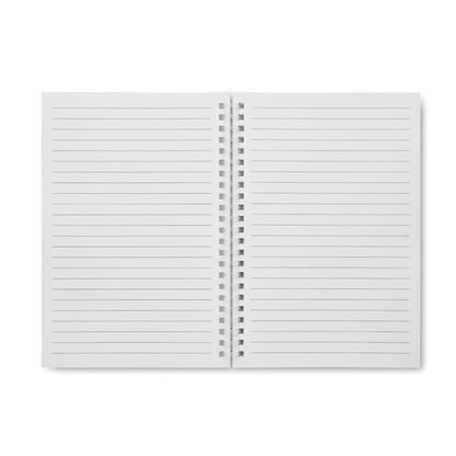 Libreta A5 abierta con espiral y hojas rayadas