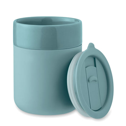 Mug de viaje de cerámica y silicona azul con tapadera de cierre deslizante