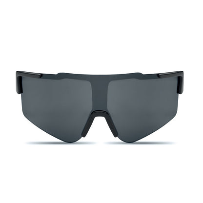 Vista frontal de gafas deportivas con lentes negras