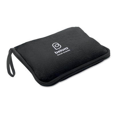 Manta de viaje negra convertible en cojín personalizada con logotipo 