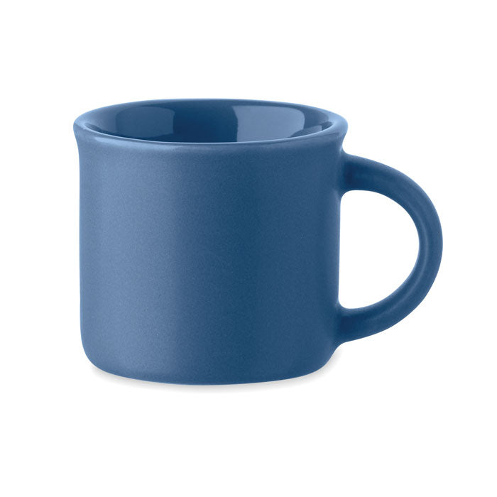 Taza de espresso cerámica de color azul, con capacidad de 40 ml y acabado liso, vista lateral.