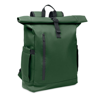 Vista lateral de mochila negra con cierre rolltop