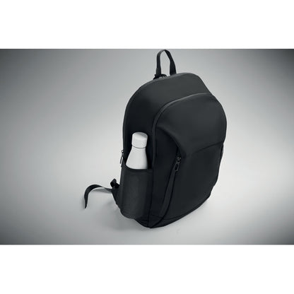 Mochila negra con bolsillo lateral para botella