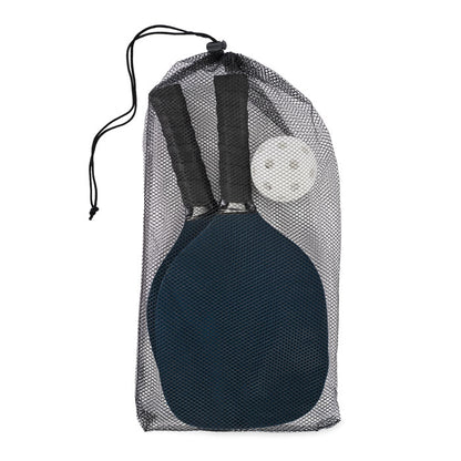 2 palas azul marino y pelota de pickleball en bolsa de red