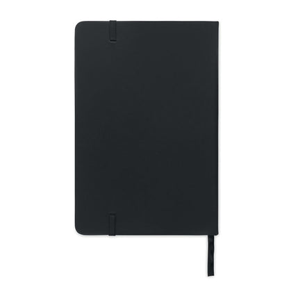 Vista posterior de cuaderno negro con tapas duras y marcapáginas