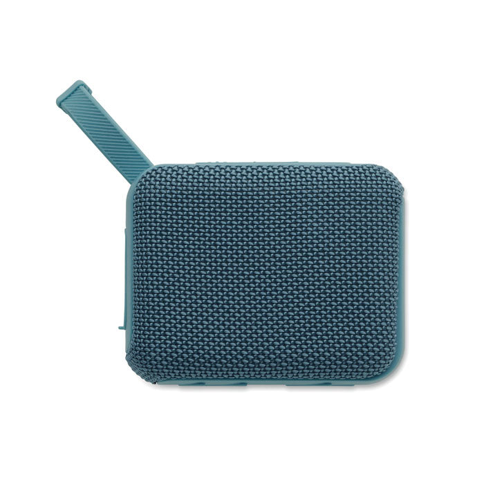Vista superior de altavoz inalámbrico de 5 W con textura de tejido RPET en color azul y asa para colgar.