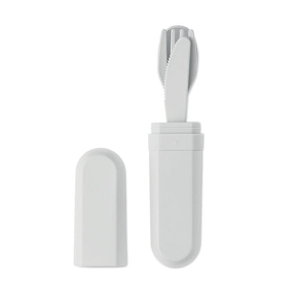 Funda con 3 cubiertos blancos y tapa al lado