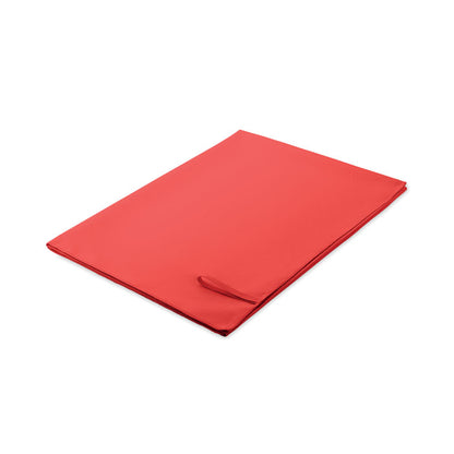 Toalla de microfibra roja doblada