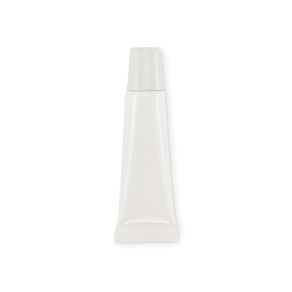 Tubo de bálsamo labial con tapón blanco