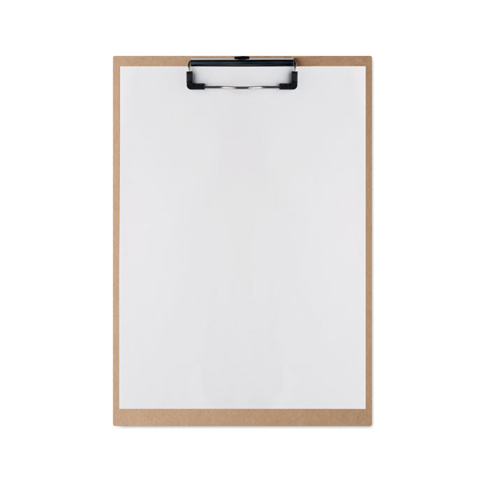Vista frontal de un portapapeles de cartón A4 con superficie blanca y clip negro, ideal para uso escolar y profesional.