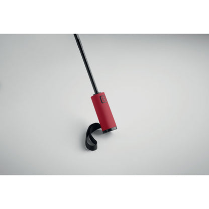 Detalle del mango rojo con acabado de goma