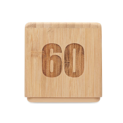 Cara del cubo con número 60 grabado